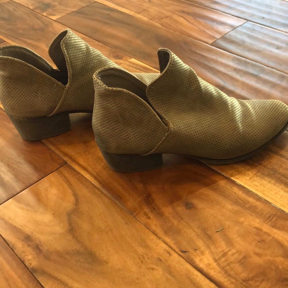 Steve Madden boots - Picture 3 of 16
